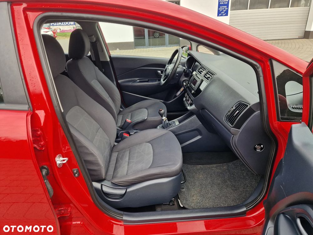 Kia Rio 1.2 Business Line Plus - 8