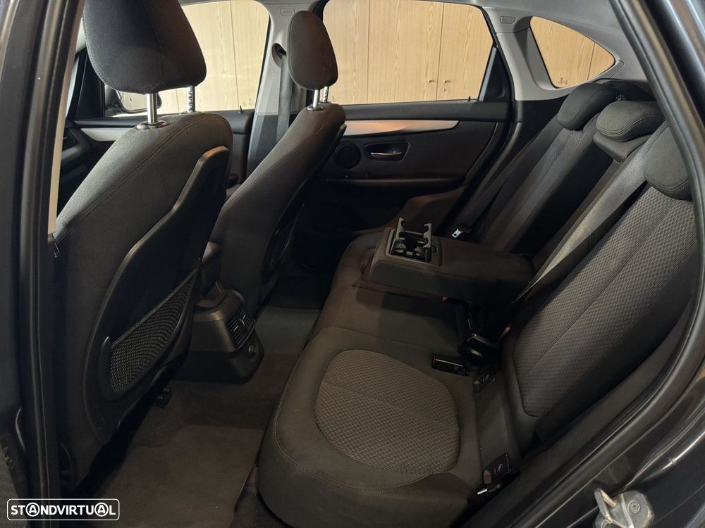 BMW 216 Active Tourer d Line Luxury Auto - 19