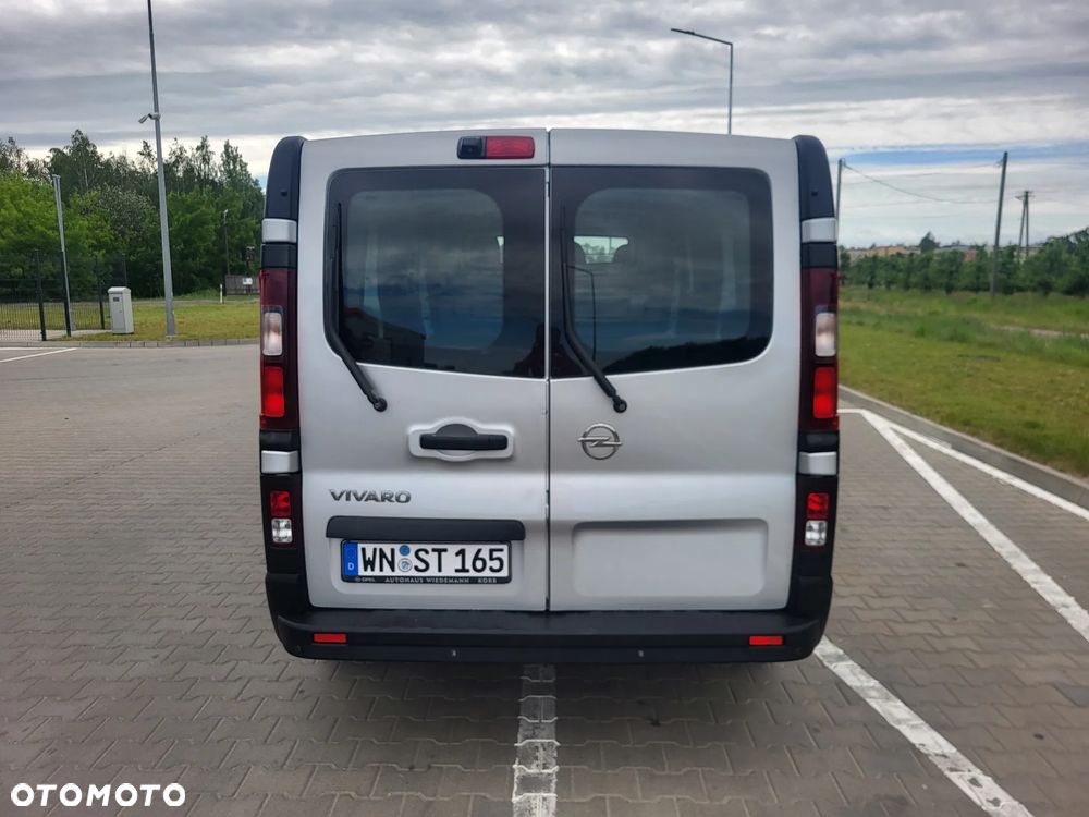 Opel Vivaro - 11