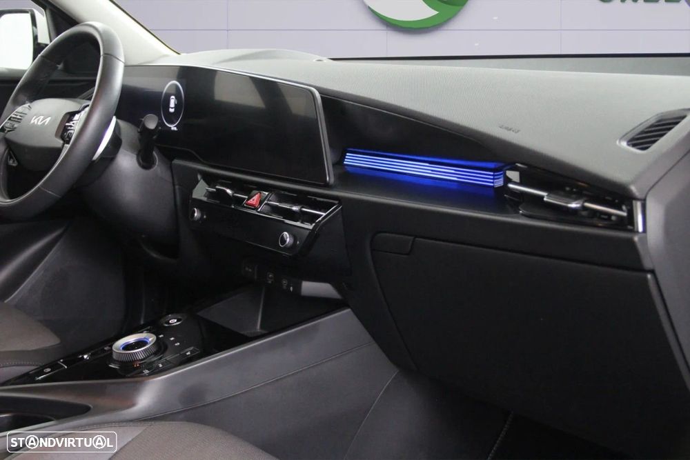 Kia Niro EV 64kWh Drive - 8