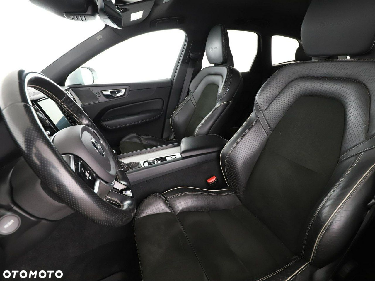 Volvo XC 60 D4 AWD Geartronic RDesign - 13