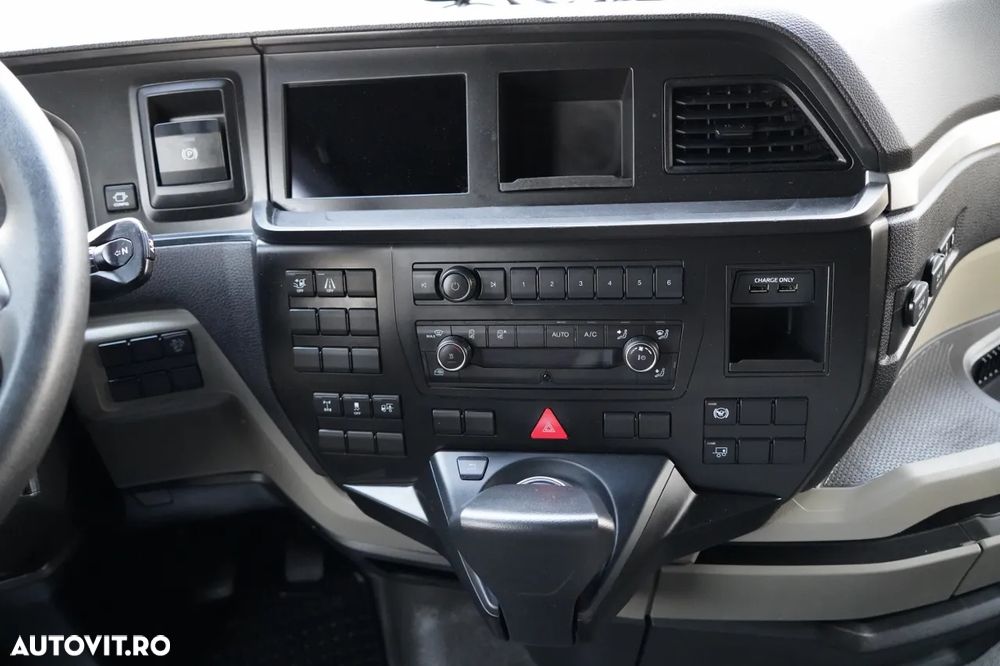 MAN TGX 18.510 / GX / MEGA / JOS DECEK / NAVI RIO - 31