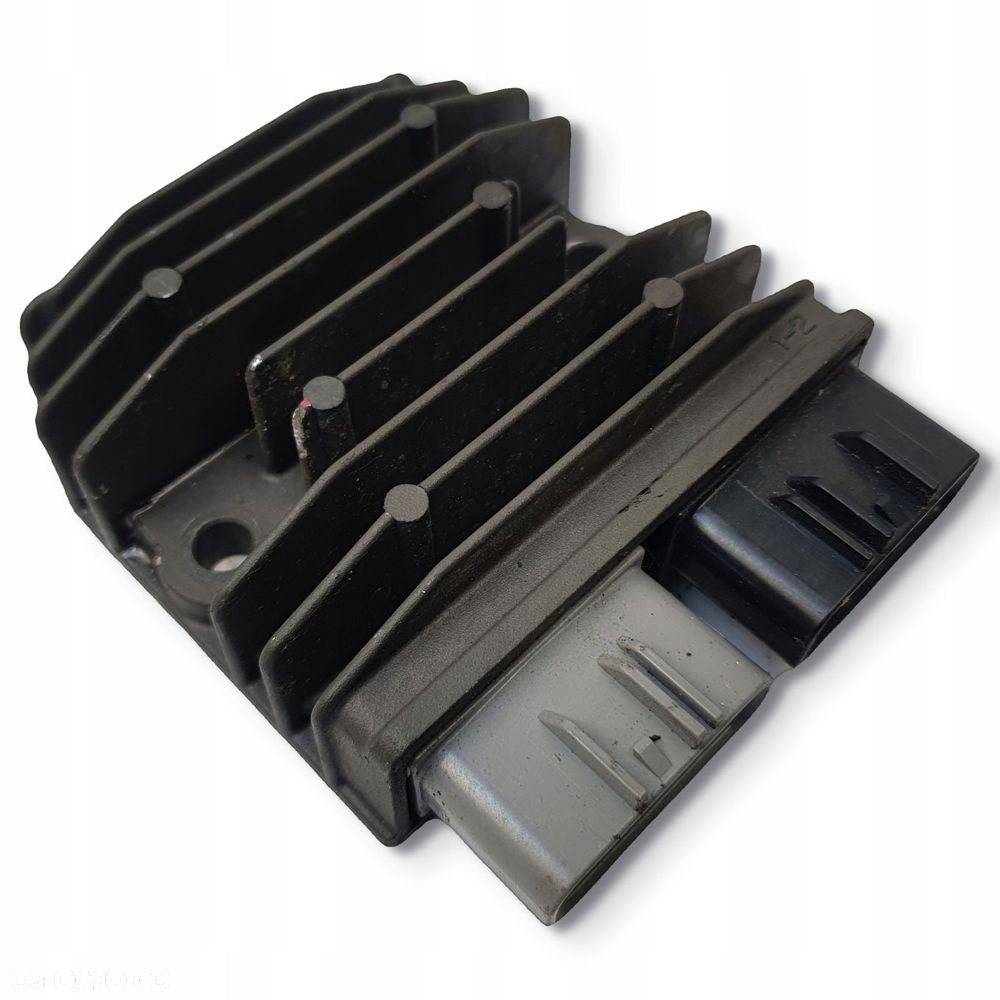 REGULATOR NAPIĘCIA Yamaha XSR 700 XSR700 15-22 moduł SH821AA - 1