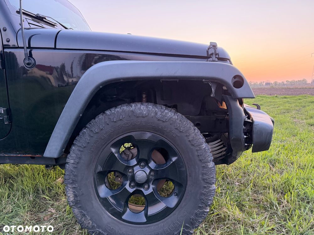 Jeep Wrangler - 16