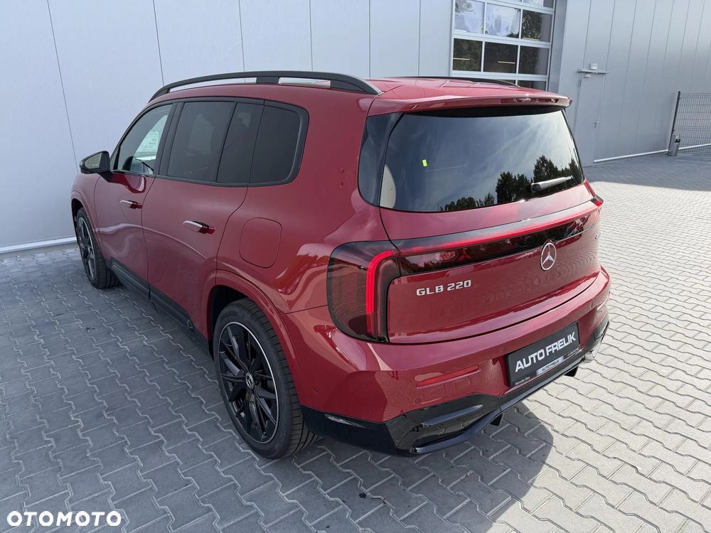 Mercedes-Benz GLB 220 mHEV 4-Matic 8G-eDCT - 11