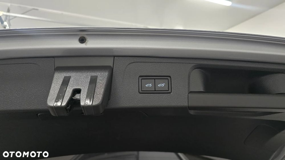 Volkswagen Passat - 10