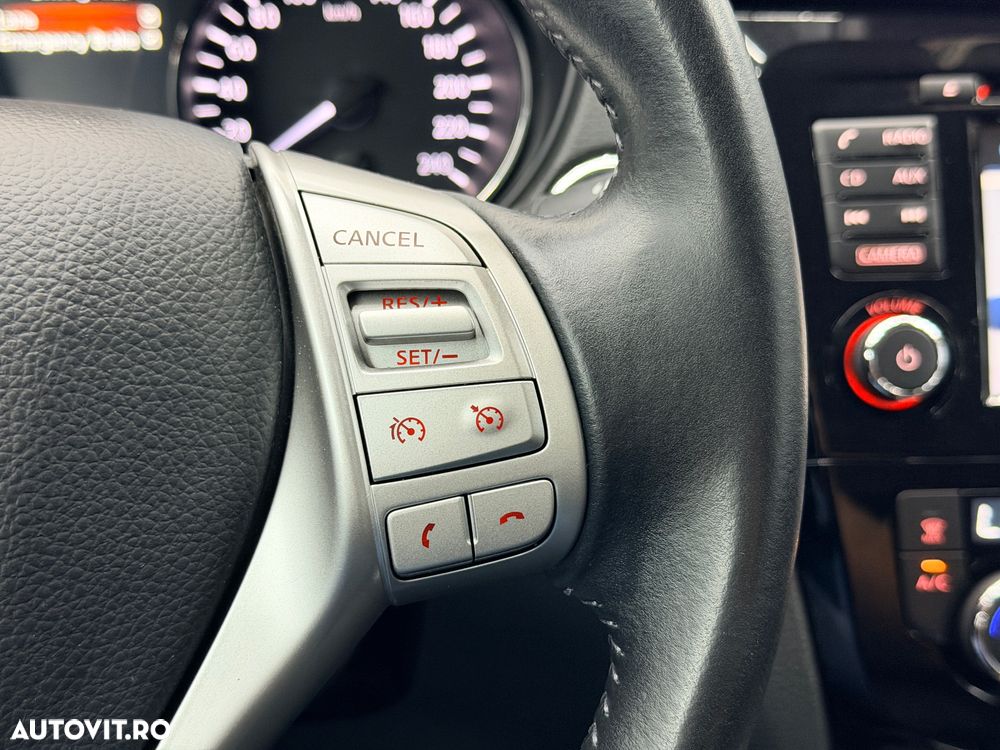 Nissan Qashqai 1.2 DIG-T Start/Stop N-Connecta - 28