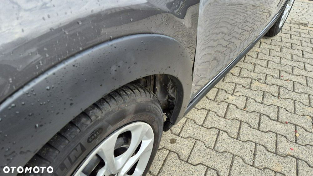 Citroën C3 Pure Tech 82 FEEL - 16