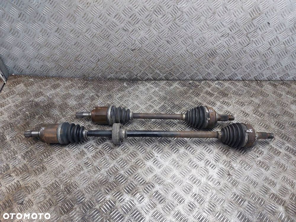 PÓŁOŚ LEWY + PRAWY PRZÓD LEWA PRAWA KRÓTKA DŁUGA HONDA CITY IV 1.4 16V - 1