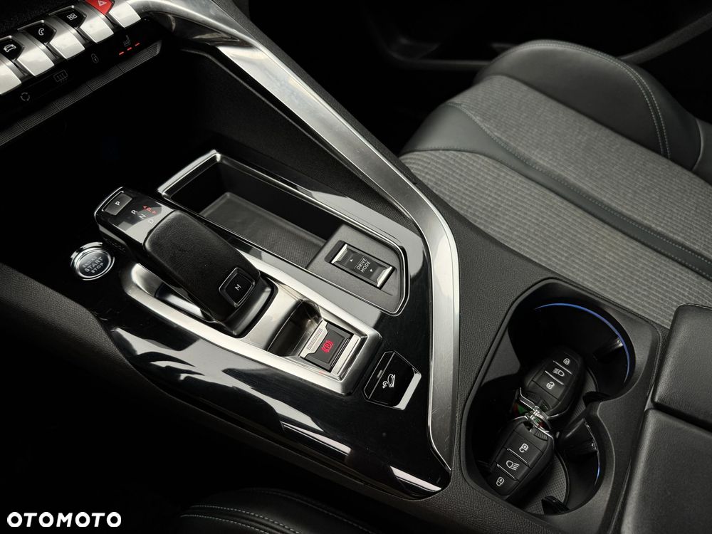 Peugeot 5008 1.5 BlueHDi Allure Pack S&S EAT8 - 31