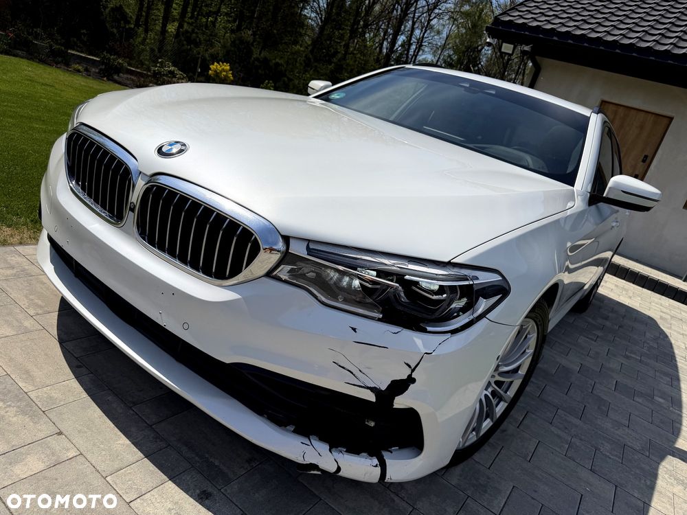 BMW Seria 5 520d Sport Line - 10