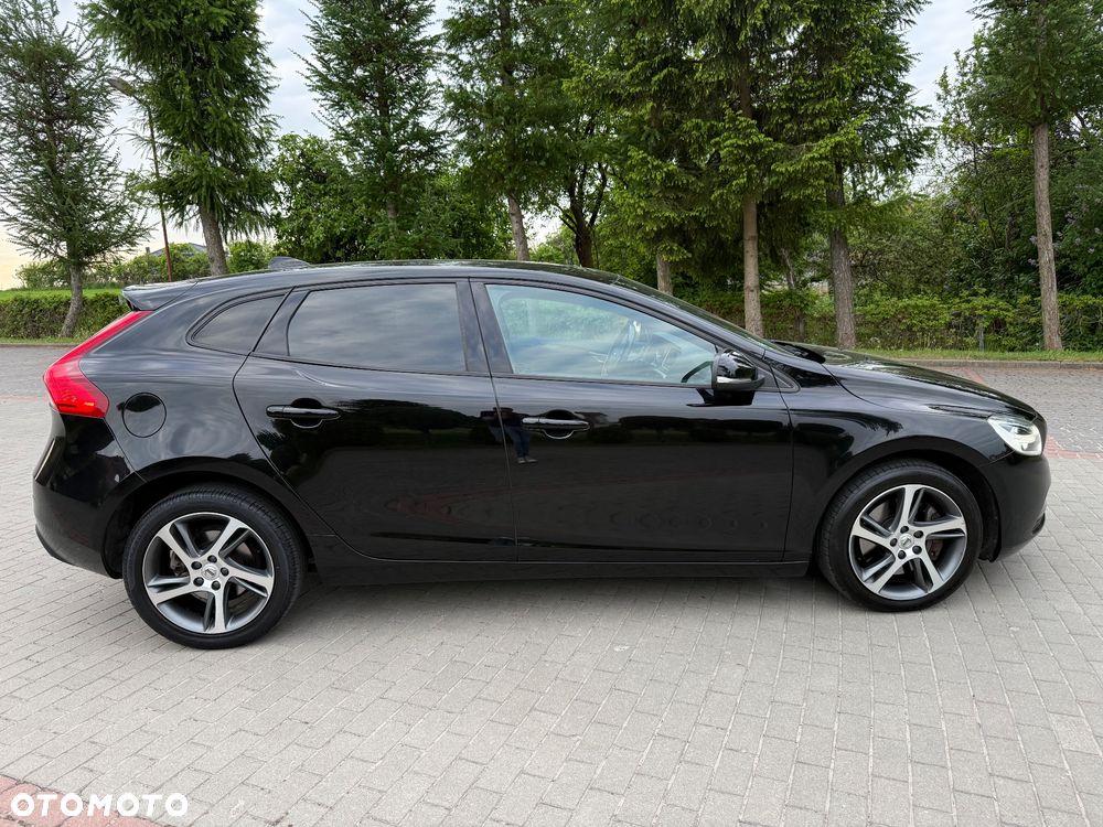 Volvo V40 D3 Momentum - 7