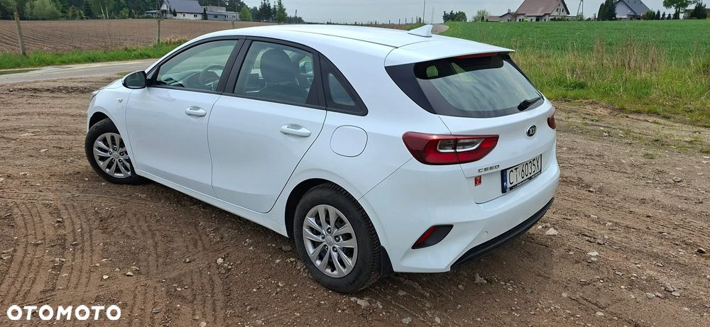 Kia Ceed - 4