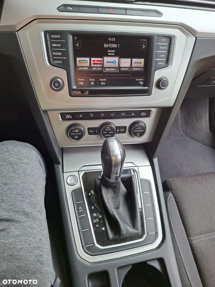 Volkswagen Passat - 9