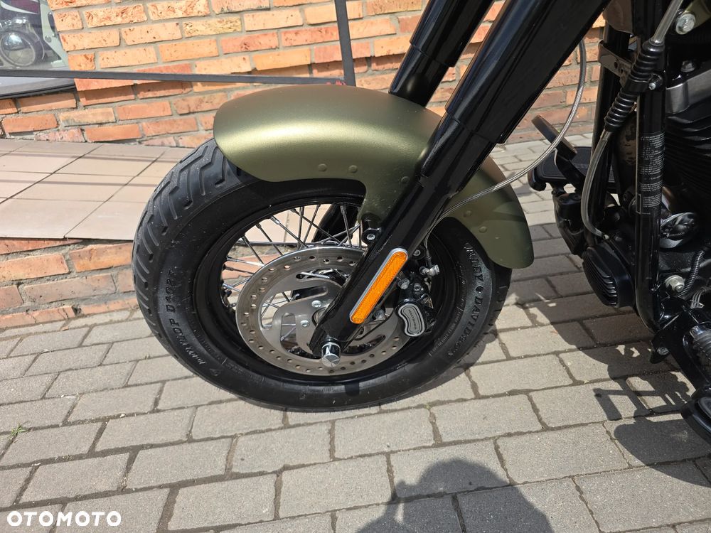 Harley-Davidson Softail Slim - 18