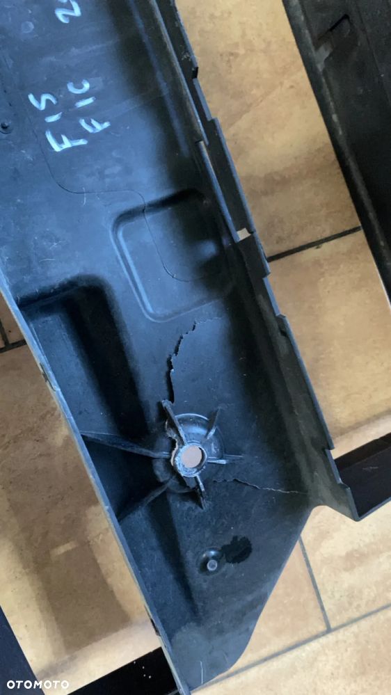 PAS PRZEDNI BMW F15 F16 LEKKO USZKODZONY - 4
