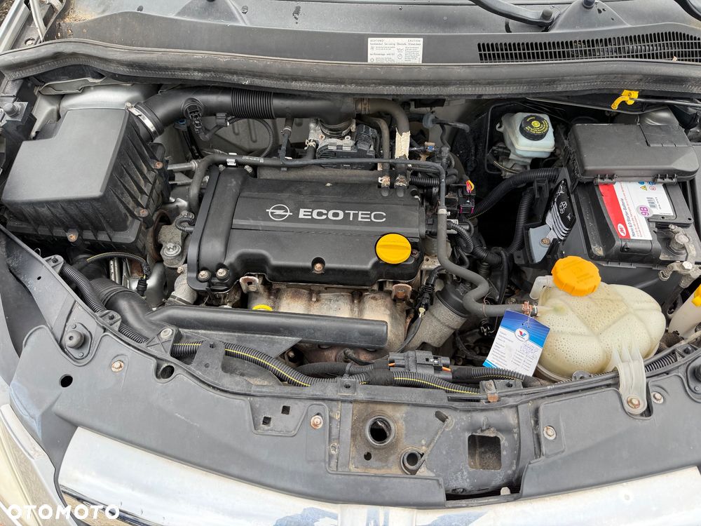 Opel Corsa 1.2 16V Innovation - 30