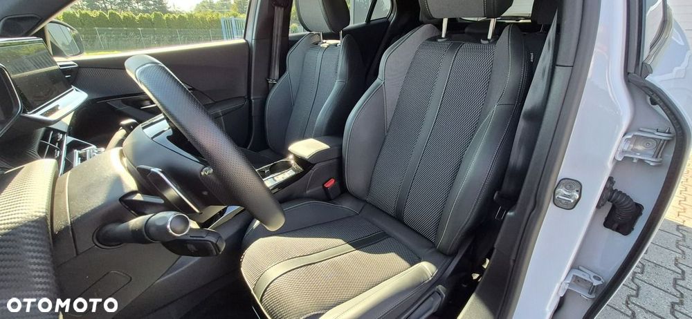 Peugeot 2008 PureTech 130 GT S&S EAT8 - 10