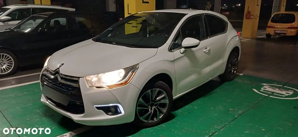 Citroën DS4 2.0 HDi SportChic - 1