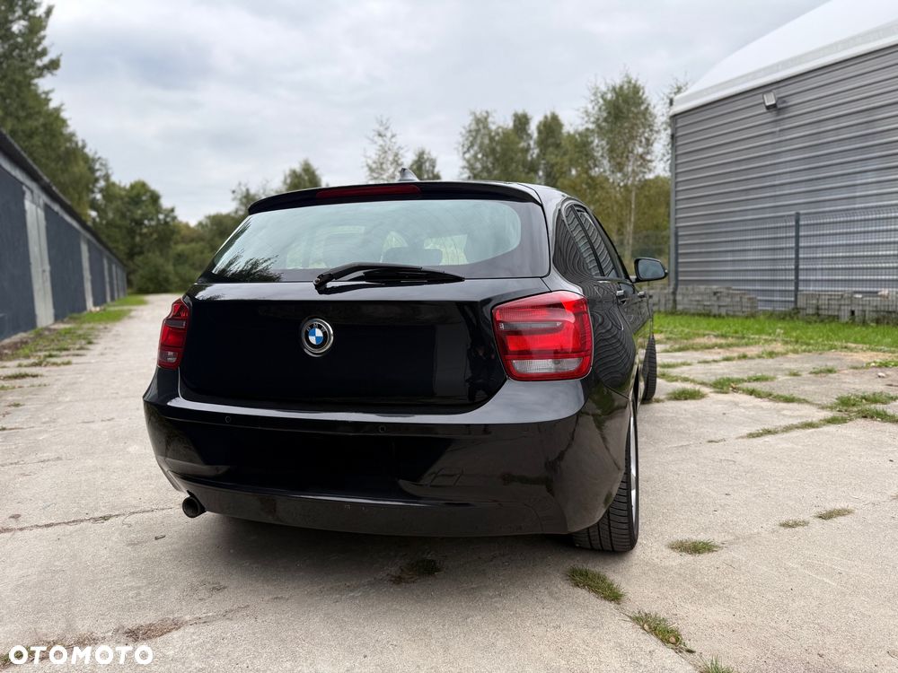 BMW Seria 1 118d Sport Line - 6