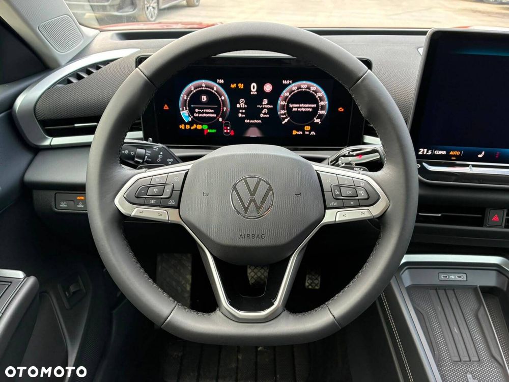 Volkswagen T-Roc - 14