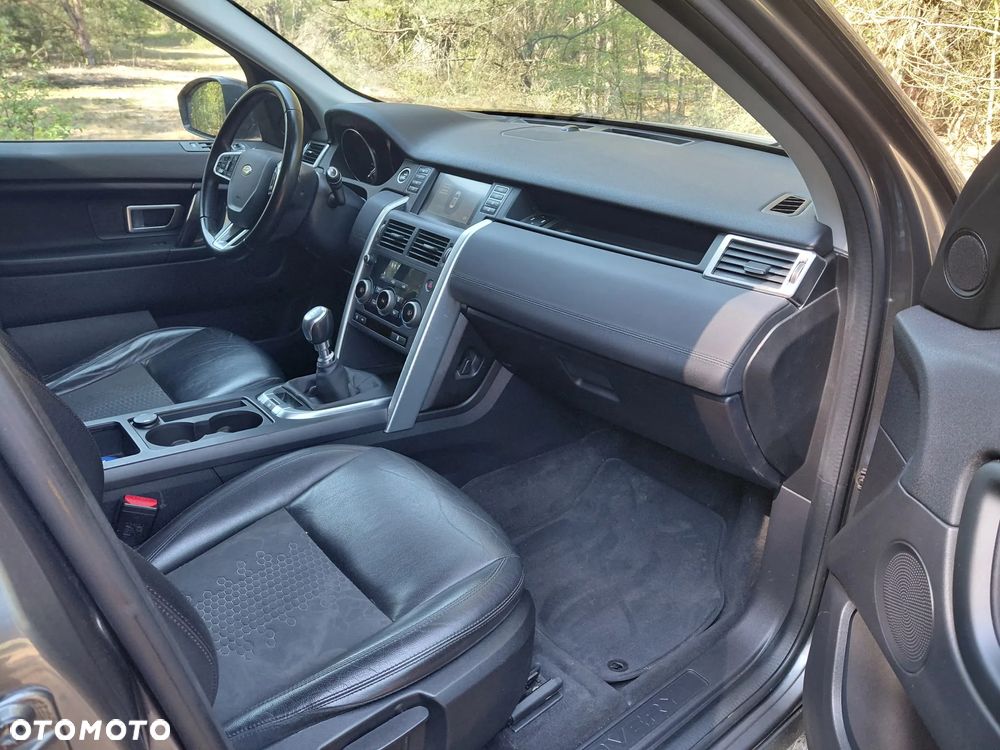 Land Rover Discovery Sport - 10