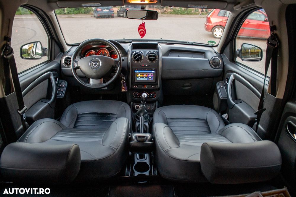 Dacia Duster dCi 110 FAP 4x4 Prestige - 8