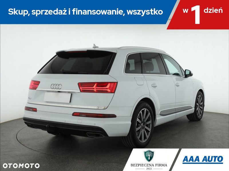 Audi Q7 - 7
