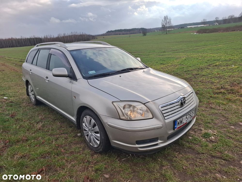 Toyota Avensis 1.8 VVT-i Sol - 1