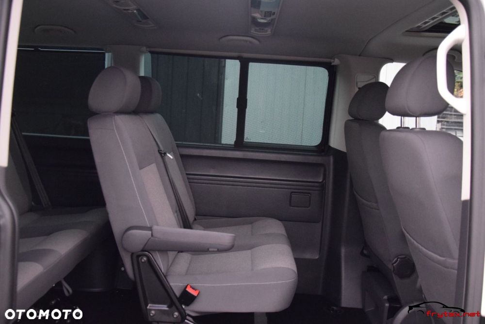 Volkswagen Caravelle - 19