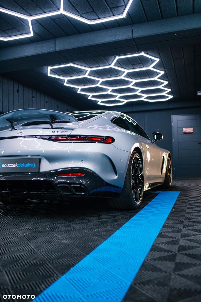 Mercedes-Benz AMG GT - 18