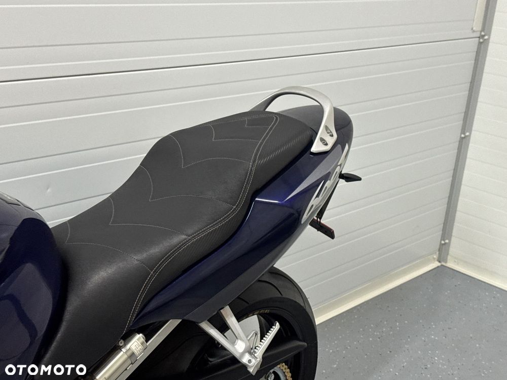 Honda CBR - 23
