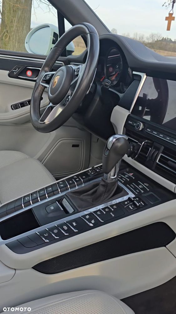 Porsche Macan GTS - 14