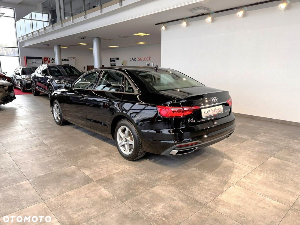 Audi A4 Limousine - 7