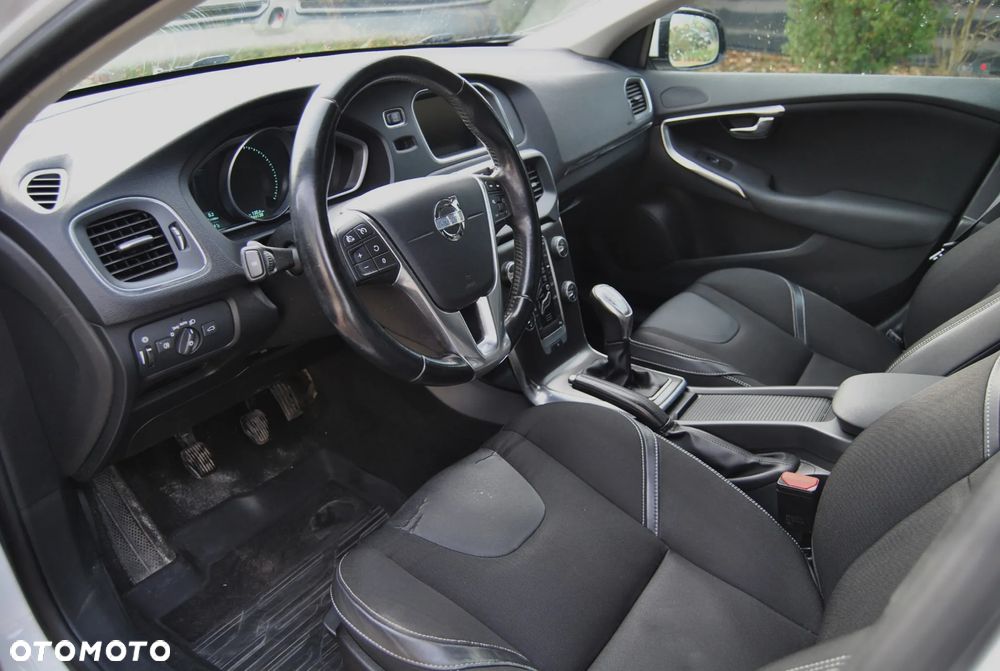 Volvo V40 D2 - 5