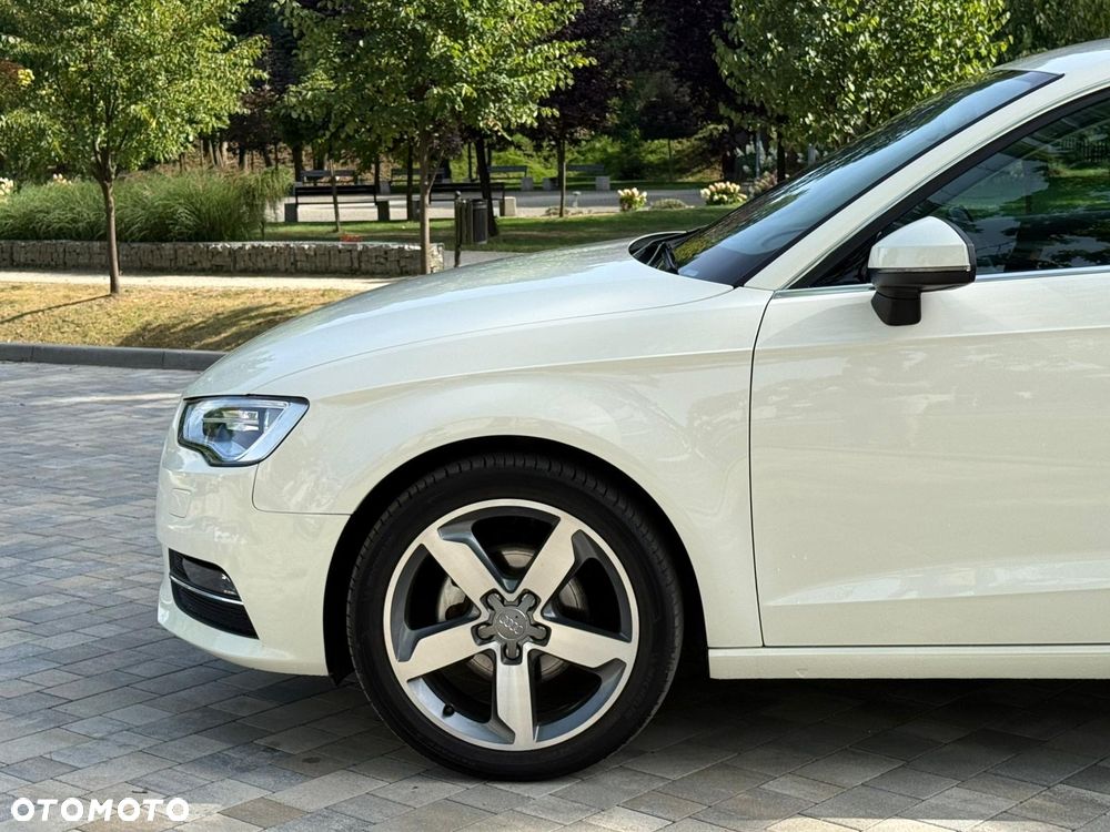 Audi A3 Sportback 2.0 TDI S tronic Attraction - 4