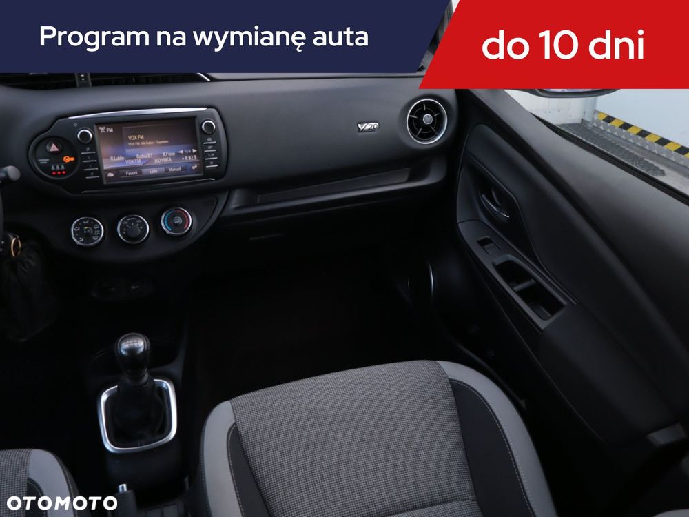 Toyota Yaris - 10