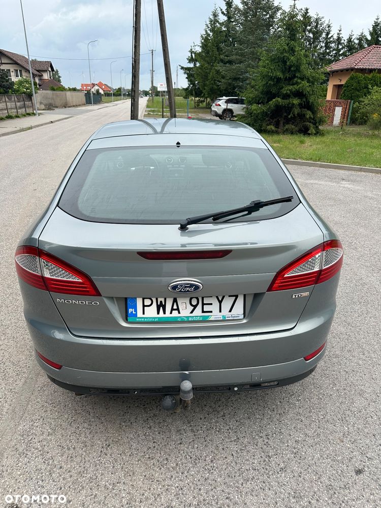 Ford Mondeo 1.8 TDCi Ghia - 11
