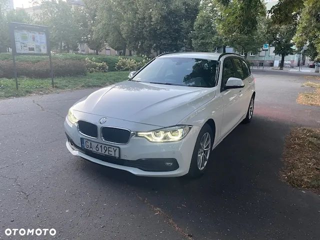BMW Seria 3 318d - 2