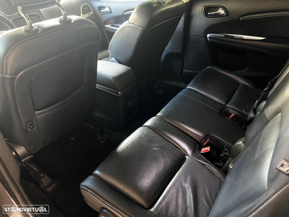Fiat Freemont 2.0 M-Jet Urban - 10