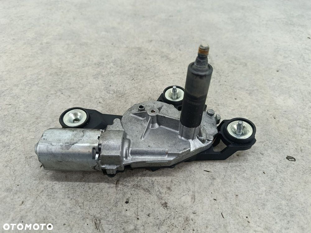 SILNICZEK WYCIERACZKI TYŁ VOLVO V60 31294492 0390201884  BOSCH - 2