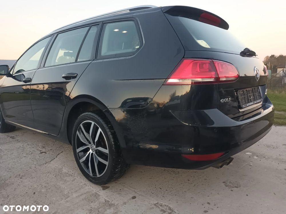 Volkswagen Golf 2.0 BlueTDI DSG Comfortline - 9