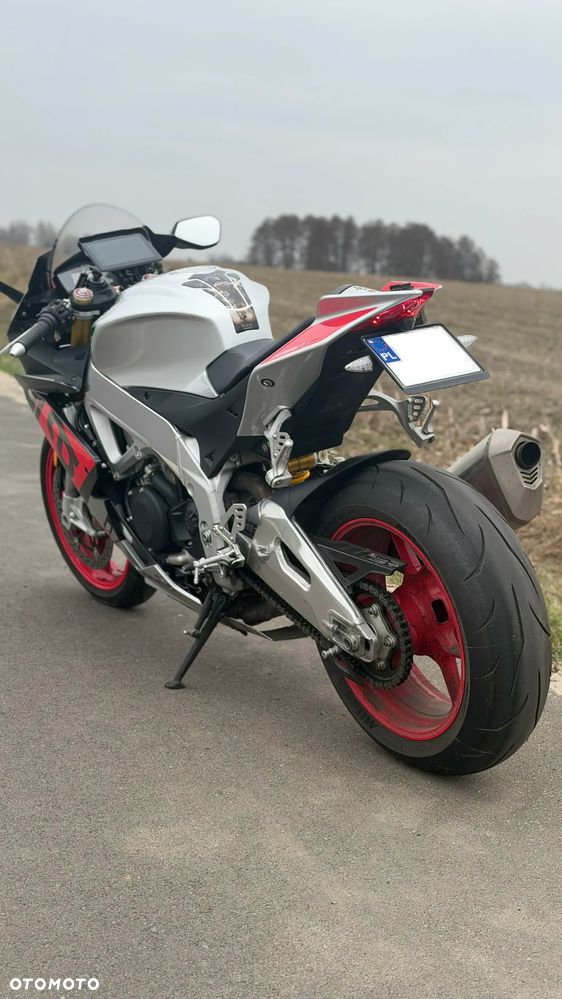 Aprilia RSV - 11