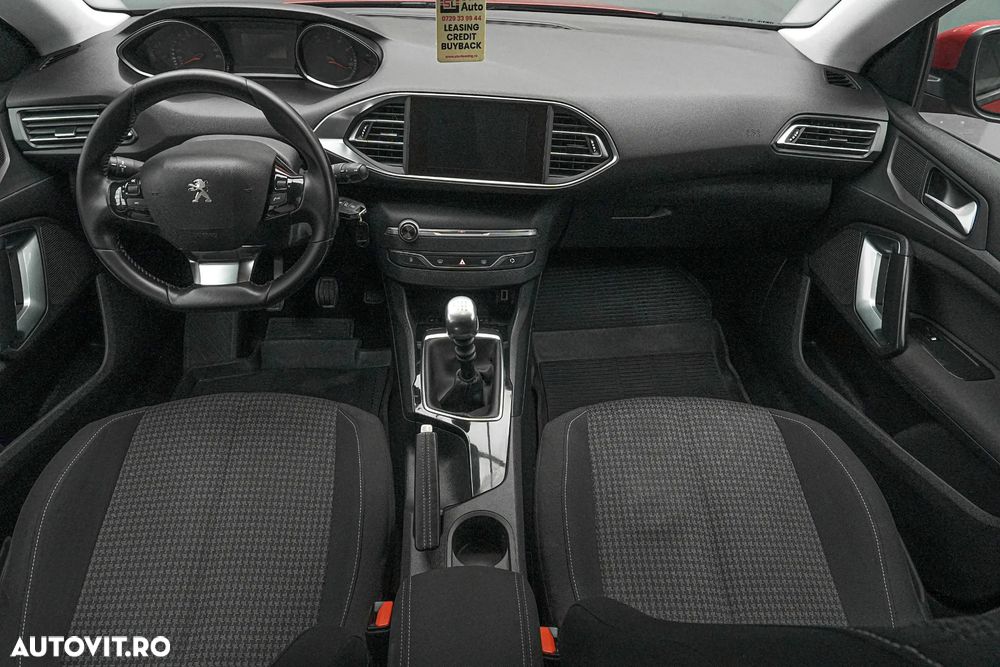 Peugeot 308 1.2 L PureTech Turbo S&S Allure - 7