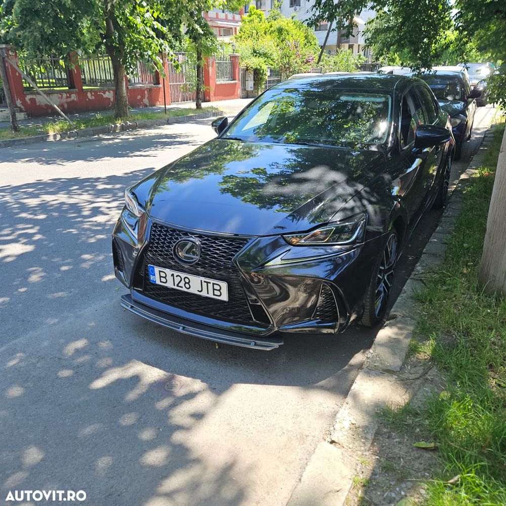 Lexus Seria IS 300h Executive Plus - 16