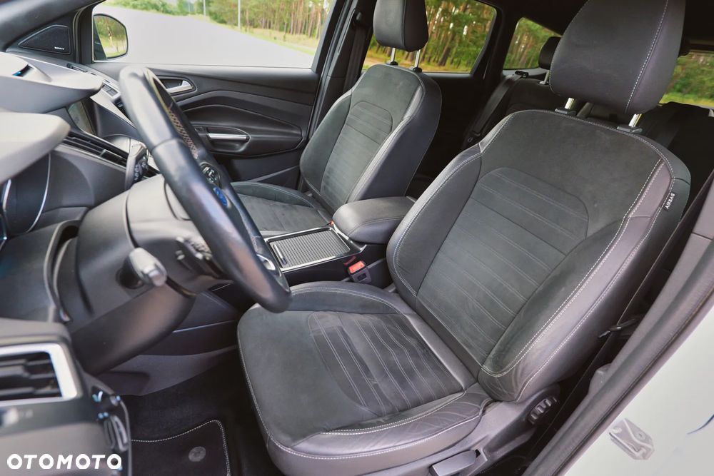 Ford Kuga 2.0 TDCi AWD ST-Line - 20