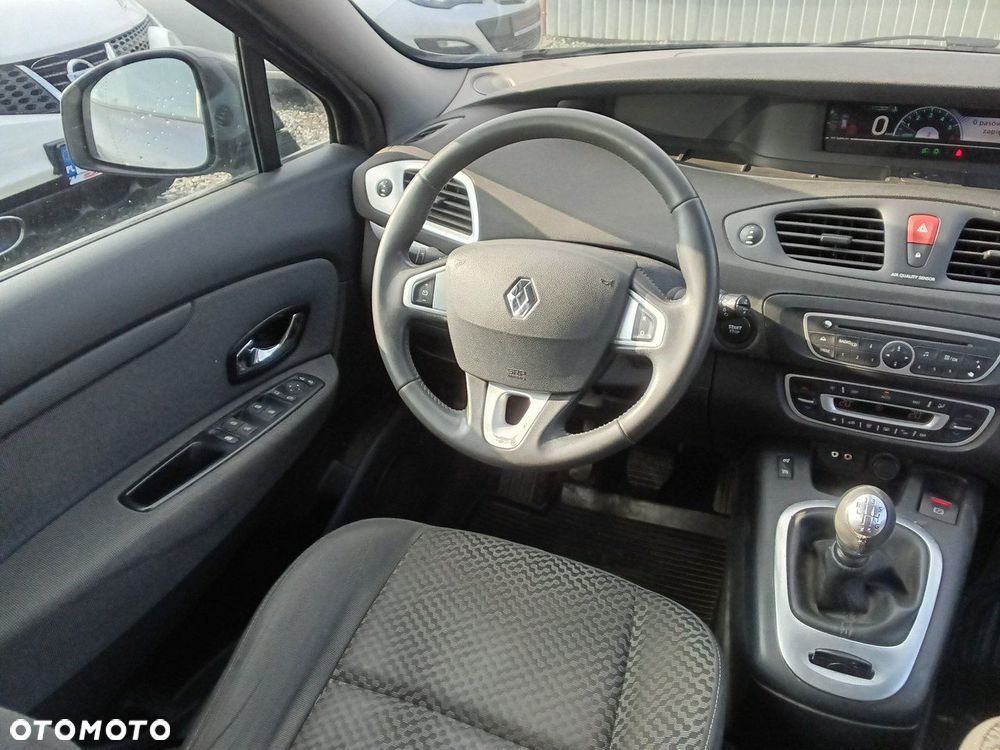 Renault Scenic - 15