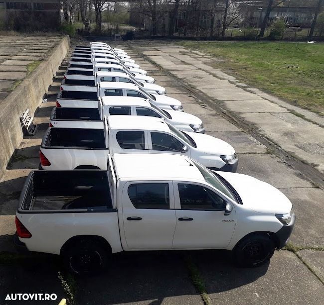 Toyota Hilux - 2