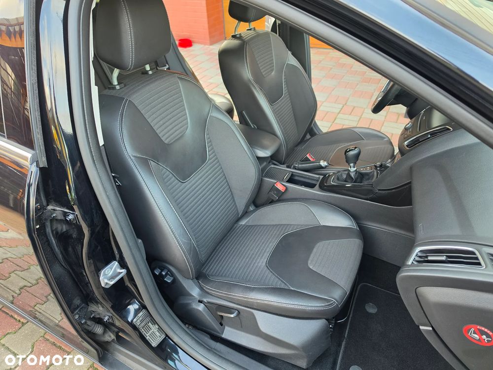 Ford Focus 1.5 TDCi DPF Start-Stopp-System Titanium - 19
