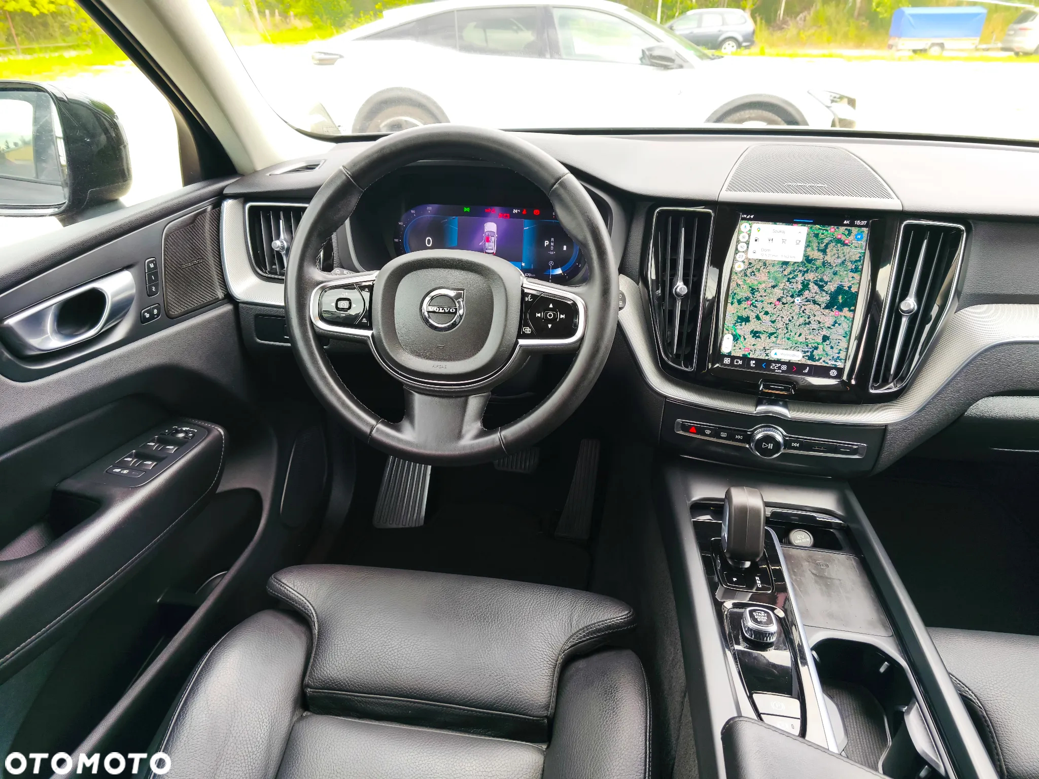 Volvo XC 60 B4 D AWD Plus Dark - 18